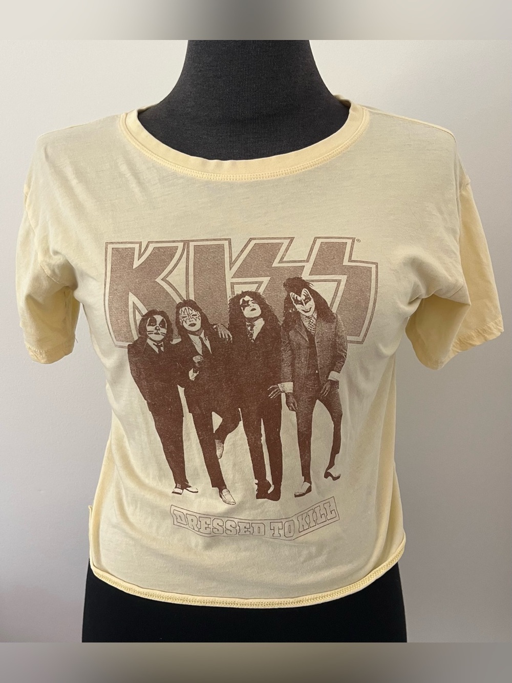KISS Graphic Crop Tee - Pale Yellow